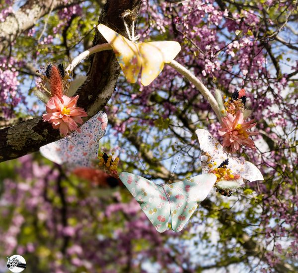 couronne de fleurs séchées et papillons origami – Image 2