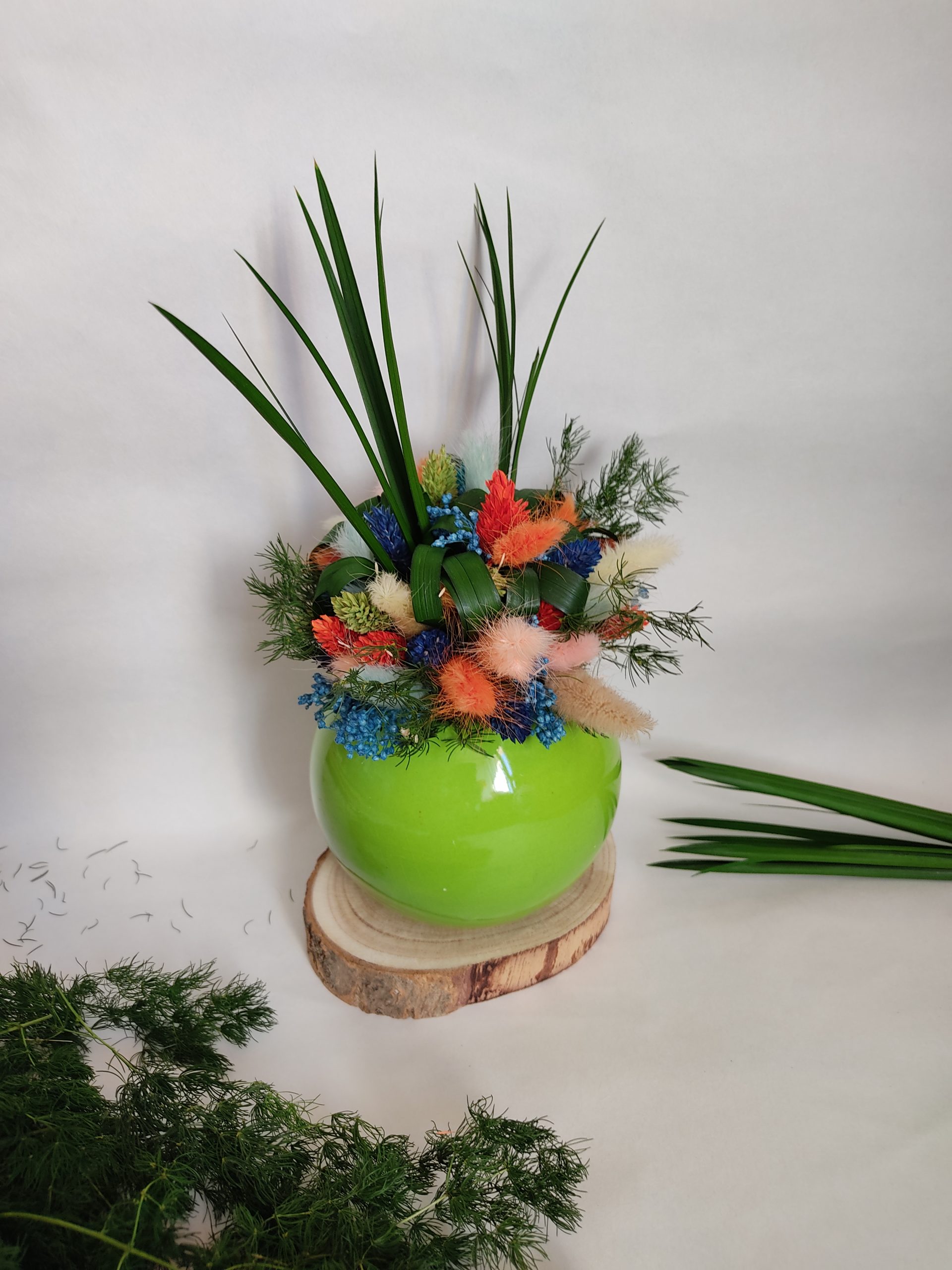 composition de fleurs vertes – Image 4