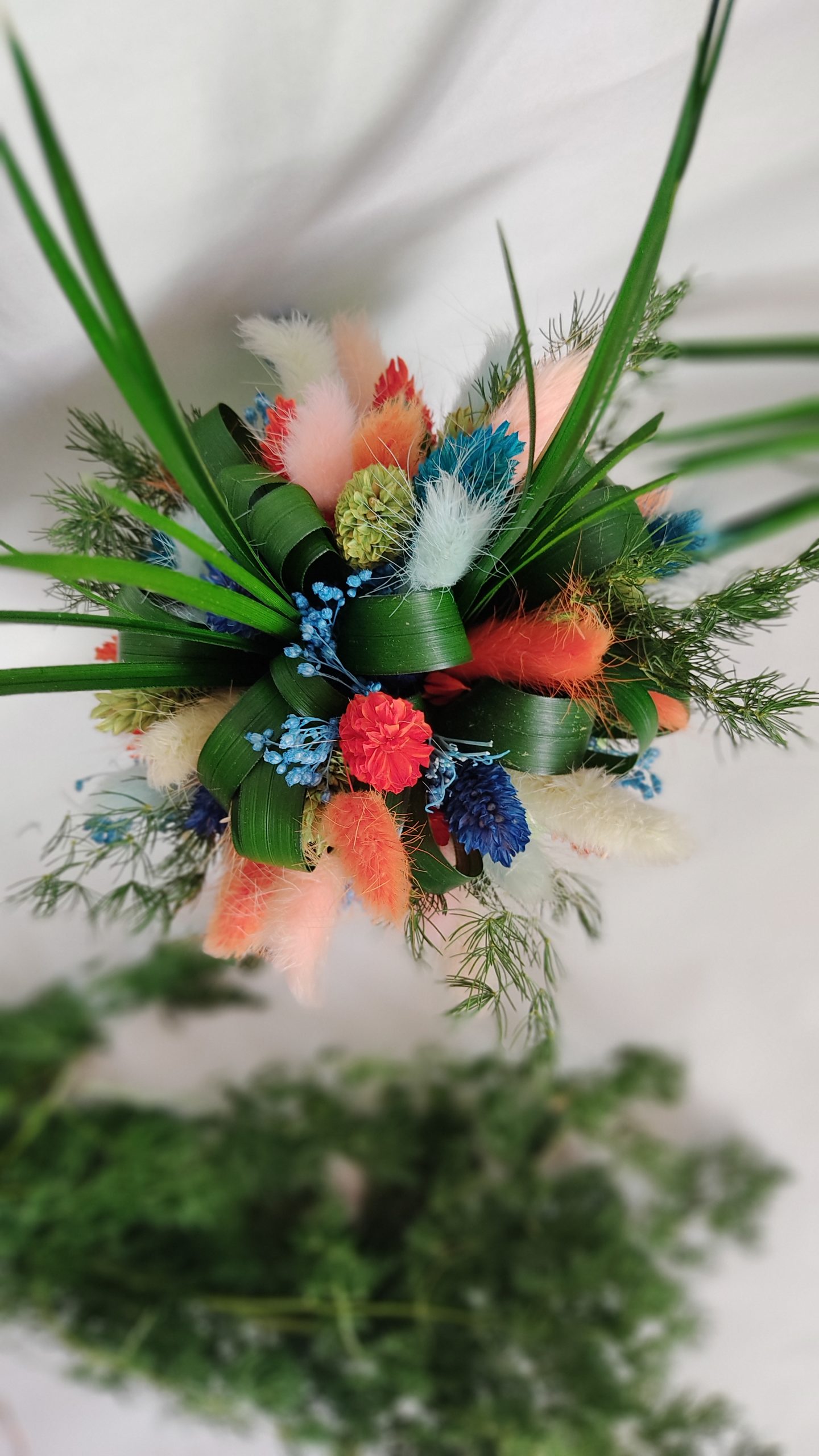 composition de fleurs vertes – Image 2